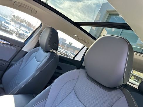 New 2026 Volkswagen Tiguan SE AWD/4WD image 13
