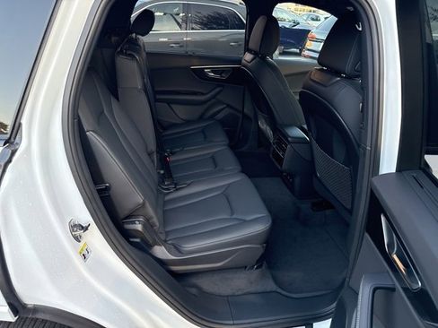 New 2026 Audi Q7 Premium Plus image 12