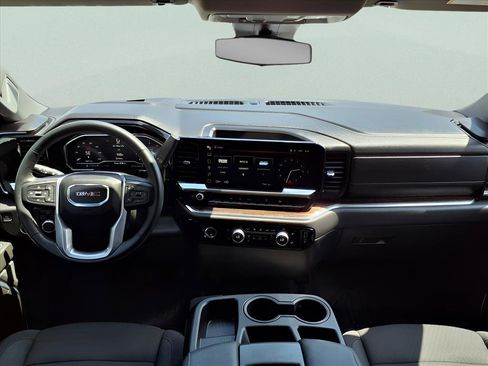 Used 2024 GMC Sierra 1500 Elevation image 8