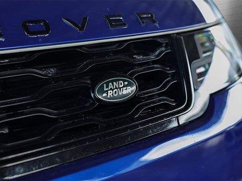 Used 2019 Land Rover Range Rover Sport SVR image 12