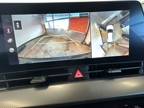 Used 2025 Kia Sportage SX Prestige image 26