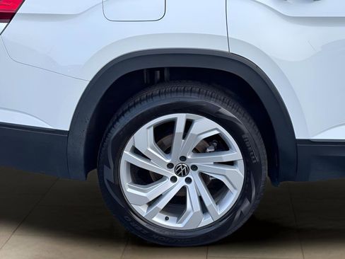 Used 2023 Volkswagen Atlas SE w/ Panoramic Sunroof Package image 44