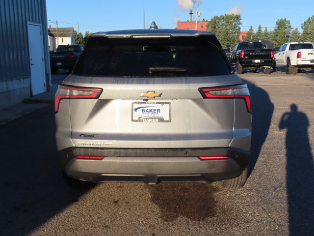 Used 2026 Chevrolet Equinox LT AWD/4WD image 10