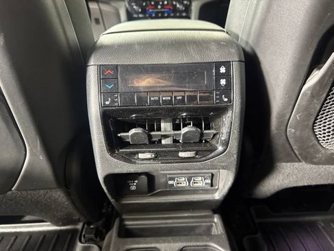 Used 2023 Jeep Grand Cherokee L Overland w/ Rear Seat Video Group I AWD/4WD image 13