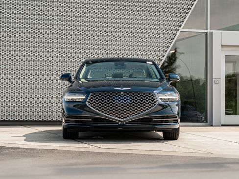 Used 2022 Genesis G90 5.0 Ultimate AWD/4WD image 39