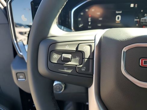 New 2026 GMC Sierra 1500 Elevation image 32