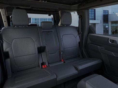 New 2026 Ford Bronco Badlands image 11