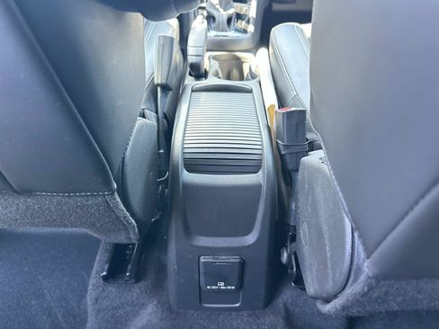 Certified 2022 Buick Encore Preferred w/ Safety Package AWD/4WD image 13