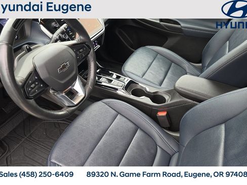 Used 2023 Chevrolet Bolt EUV Premier w/ Super Cruise Package image 11