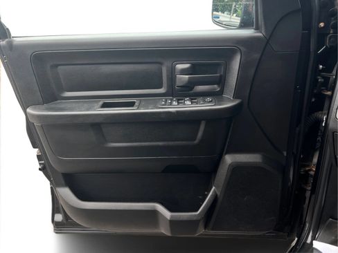 Used 2018 RAM 1500 Express w/ Black Ram 1500 Express Group AWD/4WD image 25