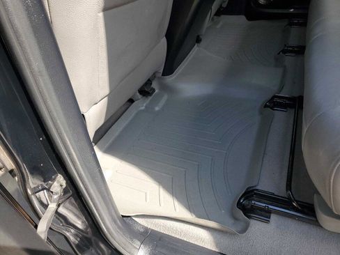 Used 2011 Toyota Tundra Limited w/ Memory Pkg image 28