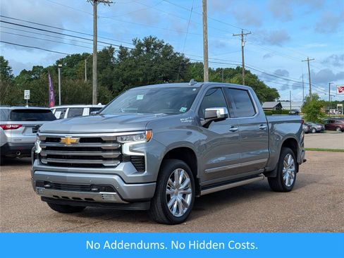 Used 2025 Chevrolet Silverado 1500 High Country AWD/4WD image 1