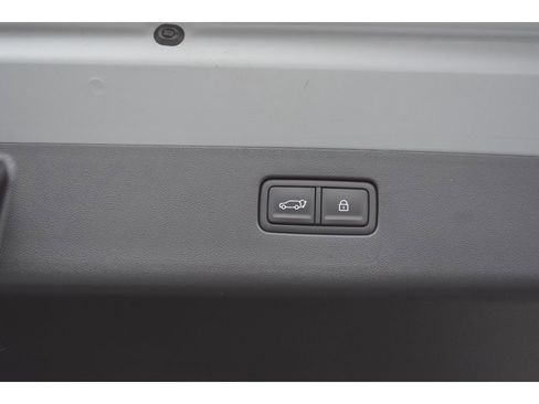 New 2026 Hyundai Ioniq 9 SE image 14