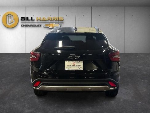 New 2026 Chevrolet Trax LT w/ LT Convenience Package image 11