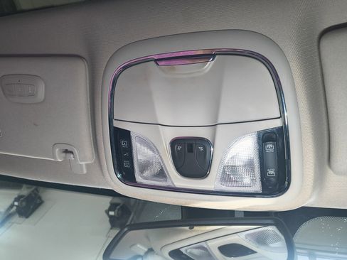 Used 2017 Jeep Cherokee Trailhawk w/ Comfort/Convenience Group image 18