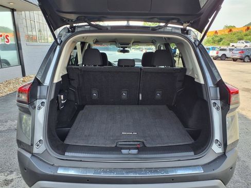 Used 2023 Nissan Rogue SV AWD/4WD image 5