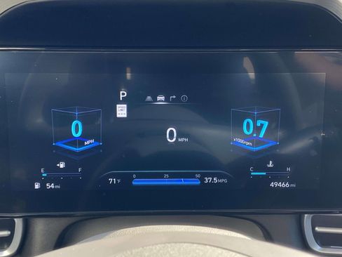 Used 2024 Hyundai Elantra SEL FWD image 25