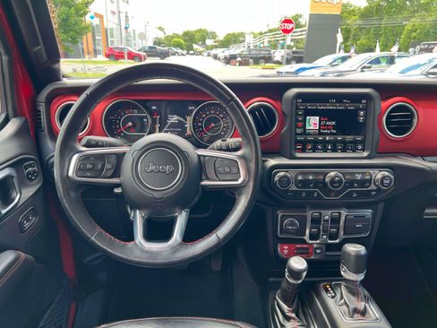 Used 2020 Jeep Wrangler Unlimited Rubicon w/ Dual Top Group AWD/4WD image 26