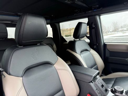 Used 2024 Ford Bronco Wildtrak image 29