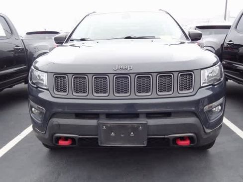 Used 2018 Jeep Compass Trailhawk w/ Navigation Group image 2