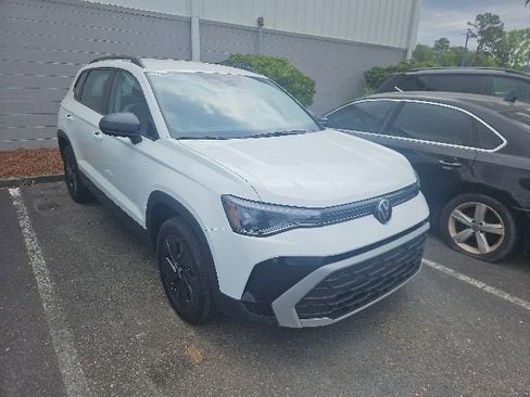 Used 2025 Volkswagen Taos S FWD image 3