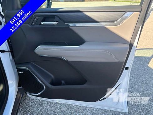 Used 2026 GMC Acadia Elevation w/ Elevation Premium Package FWD image 27