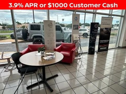 New 2026 Nissan Sentra SR w/ Floor Mat Package FWD image 38