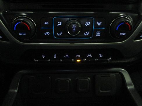 Used 2018 GMC Sierra 1500 SLT AWD/4WD image 22