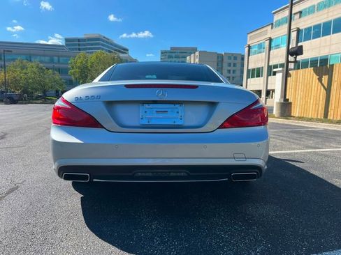 Used 2013 Mercedes-Benz SL 550 image 14