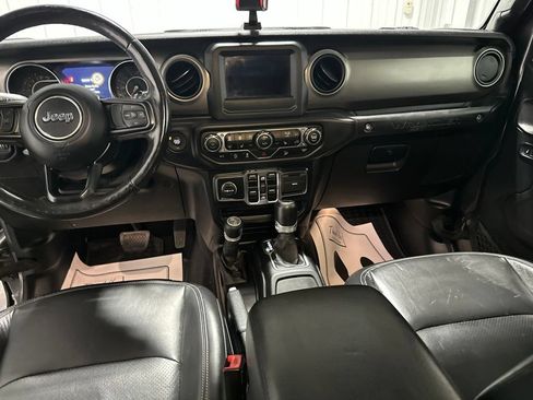 Used 2019 Jeep Wrangler Unlimited Sport S AWD/4WD image 12