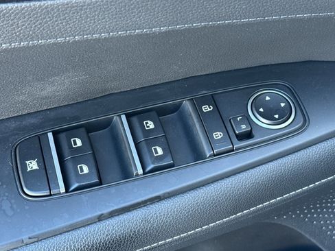 Used 2022 Kia Forte GT-Line w/ GT-Line Premium Package image 14