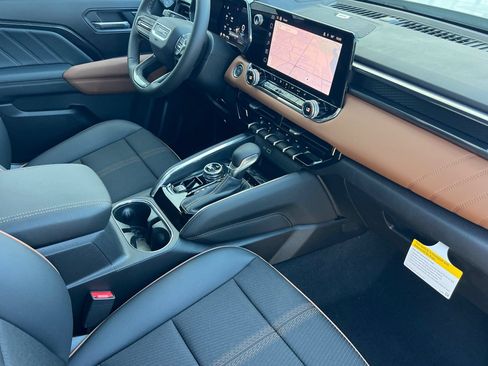 New 2026 GMC Canyon AT4 w/ Technology Plus Package AWD/4WD image 12