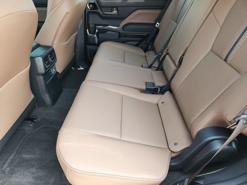 New 2026 Toyota 4Runner Limited AWD/4WD image 24