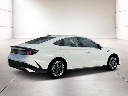 New 2026 Hyundai Sonata SEL FWD image 7