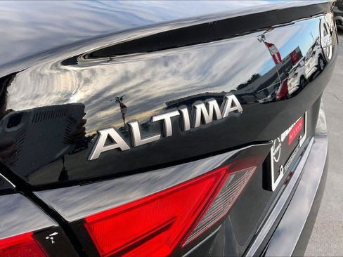 Certified 2024 Nissan Altima 2.5 S image 9