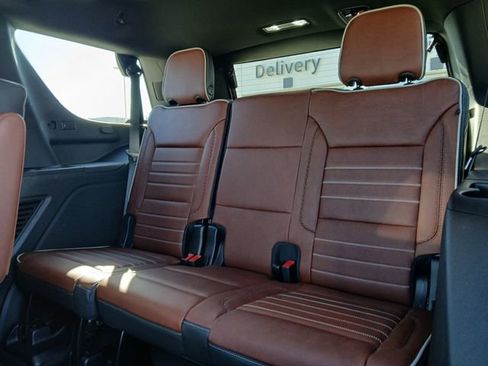 Certified 2024 GMC Yukon Denali Ultimate AWD/4WD image 13