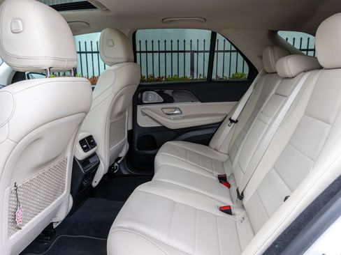 Used 2022 Mercedes-Benz GLE 350 4MATIC image 27
