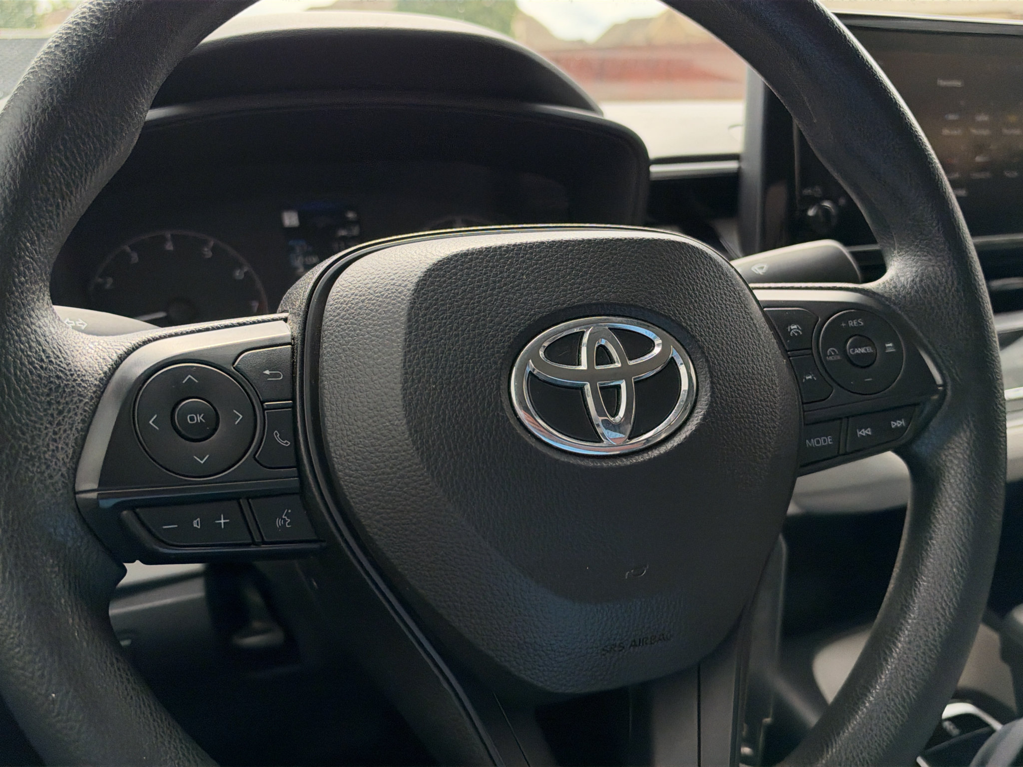 Used 2024 Toyota Corolla LE FWD image 27