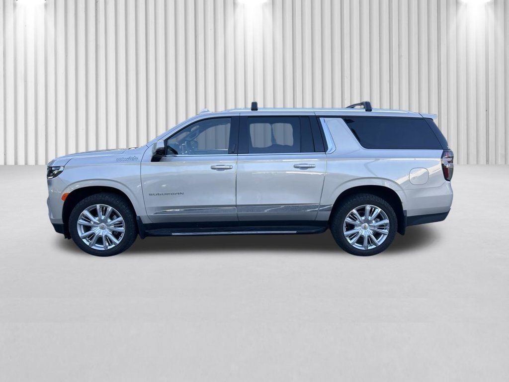 Used 2023 Chevrolet Suburban High Country w/ Max Trailering Package AWD/4WD image 4