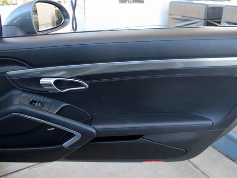 Used 2013 Porsche 911 Carrera 4S AWD/4WD image 42