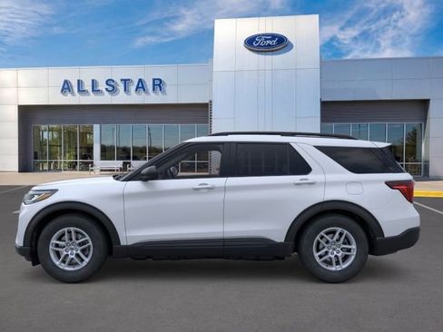 New 2026 Ford Explorer Active RWD image 3