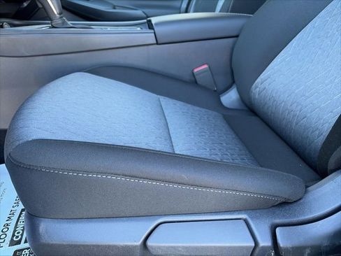 New 2026 Nissan Sentra SV image 9