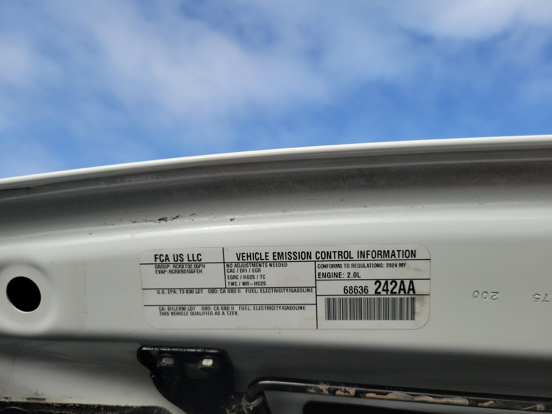 Certified 2024 Jeep Wrangler Unlimited Rubicon 4xe AWD/4WD image 25