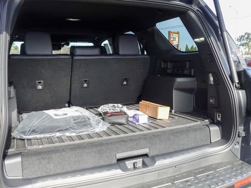 New 2025 Toyota 4Runner 4WD image 31