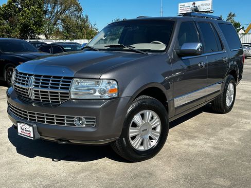 Used 2012 Lincoln Navigator 2WD image 9