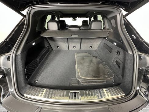 Certified 2024 Porsche Cayenne w/ Premium Package Plus (PFM) AWD/4WD image 40