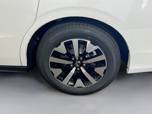 New 2026 Honda Odyssey EX-L image 22