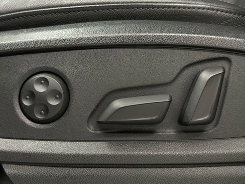 Used 2022 Audi Q5 2.0T Premium Plus image 12