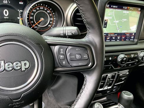 Used 2021 Jeep Gladiator Sport AWD/4WD image 20