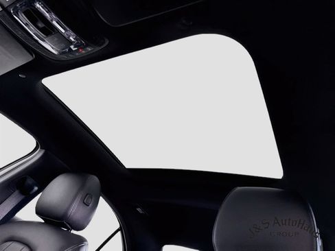 Used 2019 Mercedes-Benz A 220 w/ Premium Package image 16